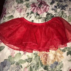 2 Tutus,🚺 2 skirts and a Tee